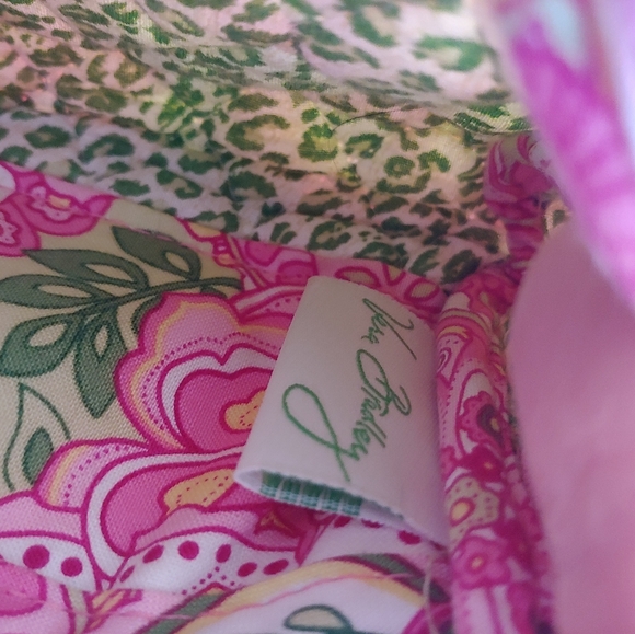 Vera Bradley Wristlet Retired Petal Pink Pattern pouch bag - Picture 3 of 8